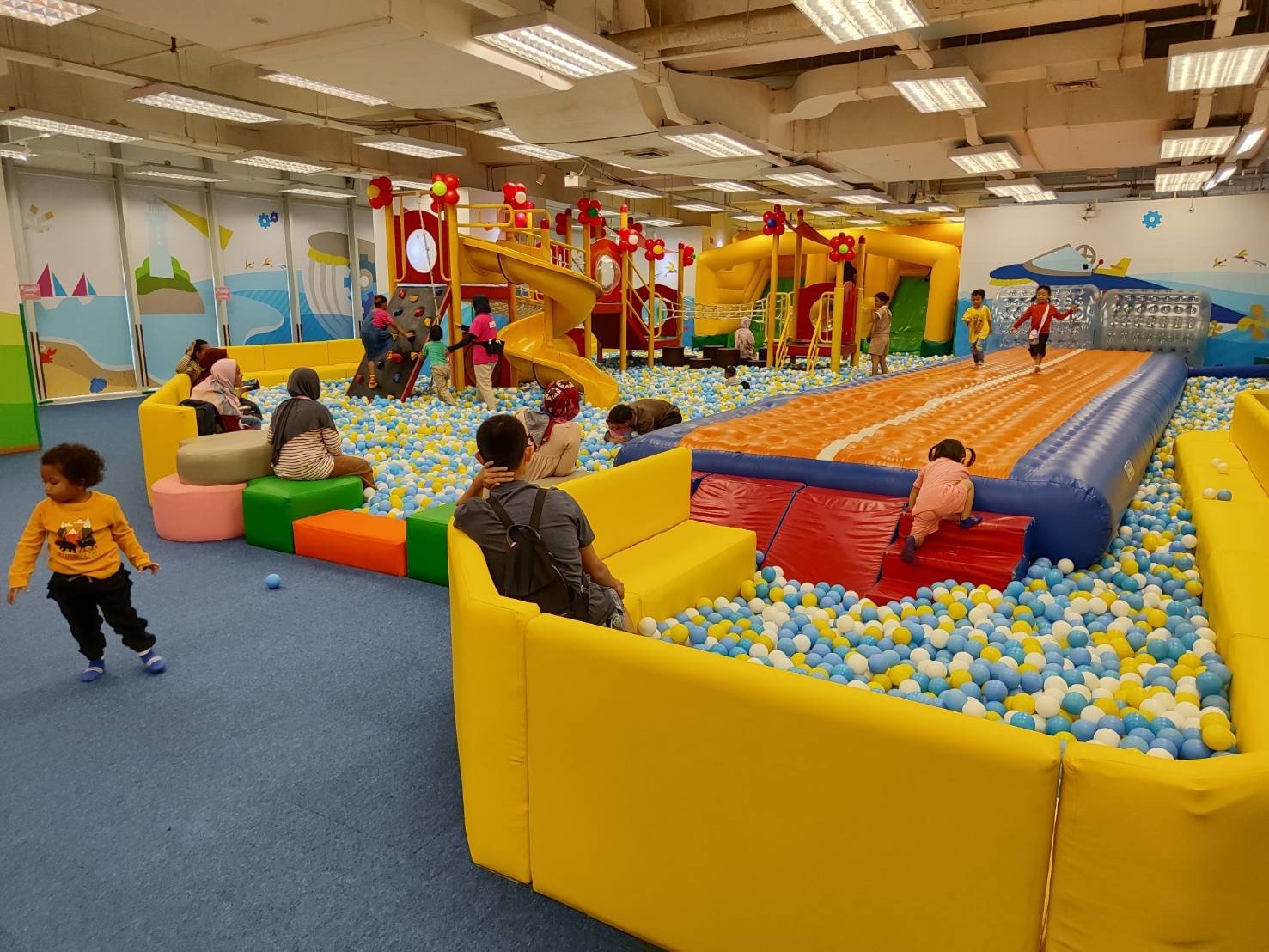 LINE_ALBUM_re_open 26 agust 23_251107_2